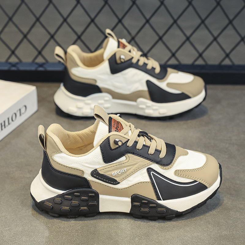 Boys shoes 2025 autumn and winter new children's sports shoes soft soles large children boys board shoes warm daddy shoes