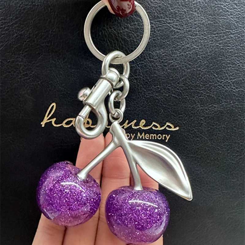 Keychains Lanyards Purple Cherry Charm Pendant Decoration For Handbag Shoulder Bag Womens High-Grade Keychain Bags Attachment Gift H250115