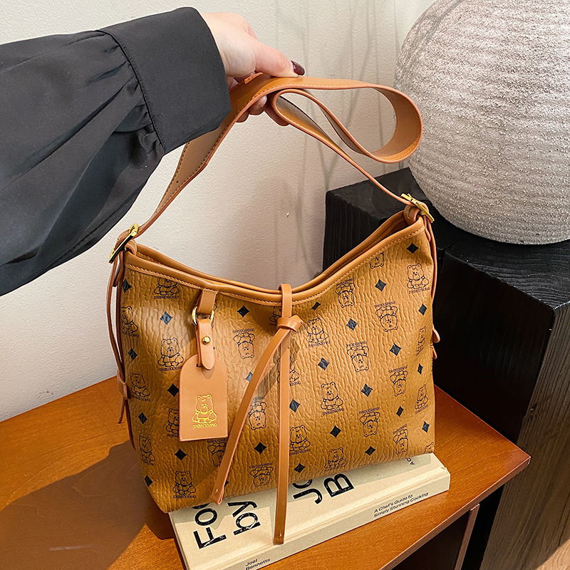 Free shipping designer bag Shoulder Bags single tote bag bear Crossbody bag fashion womens bag