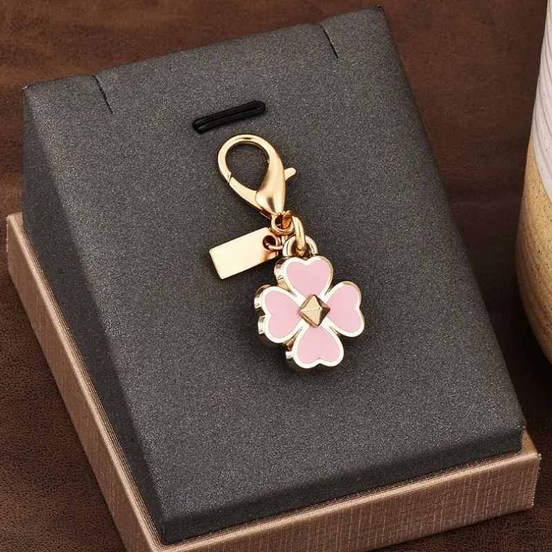 Keychains Lanyards Exquisite High-end Bear Cherry Butterfly for Women Y2k Bag Pendant Car Key Chains Jewelry Gift Decoration Accessories H250115