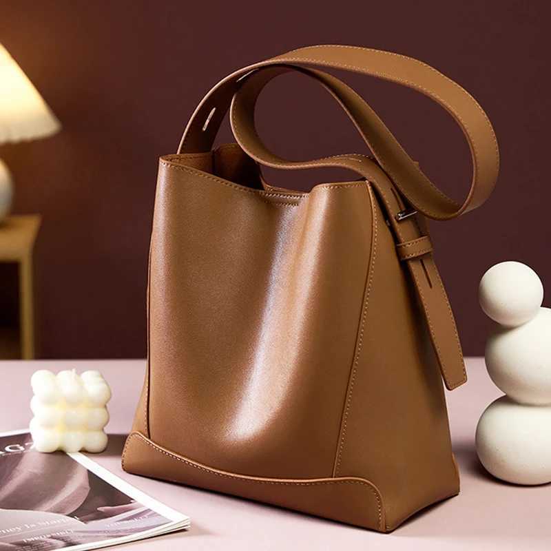 100% Genuine Leather Women Shoulder Bag Large Capacity Cowhide Bucket Bags Fashion Casual Female Crossobdy Bag 2391 Z250115