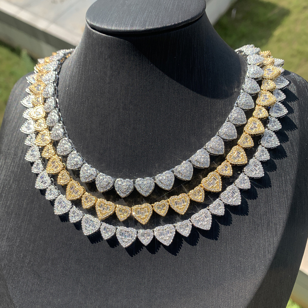 Hip Hop Classic Heart Shape Pendant Necklace with Heart Shape Ttnnis Chain Gold Plated Jewelry