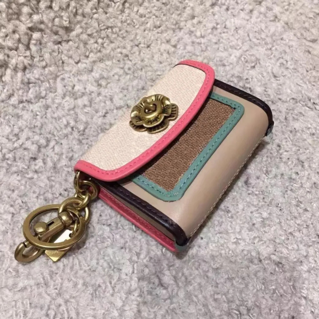 Designer Keychain Coa ch Glamour Women's Keychain Keychain Rowan Stylish Luxury Leather Trim Refreshing Style Keychain Hangings Tabby Wallet