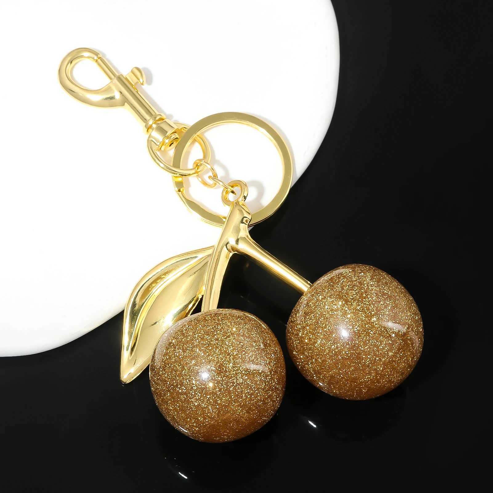Keychains Lanyards Fashion Delicious Golden Cherry Keychain Summer Fruit Pendant Key Ring Women Men Jewelry Bag Accessories Gift H250115