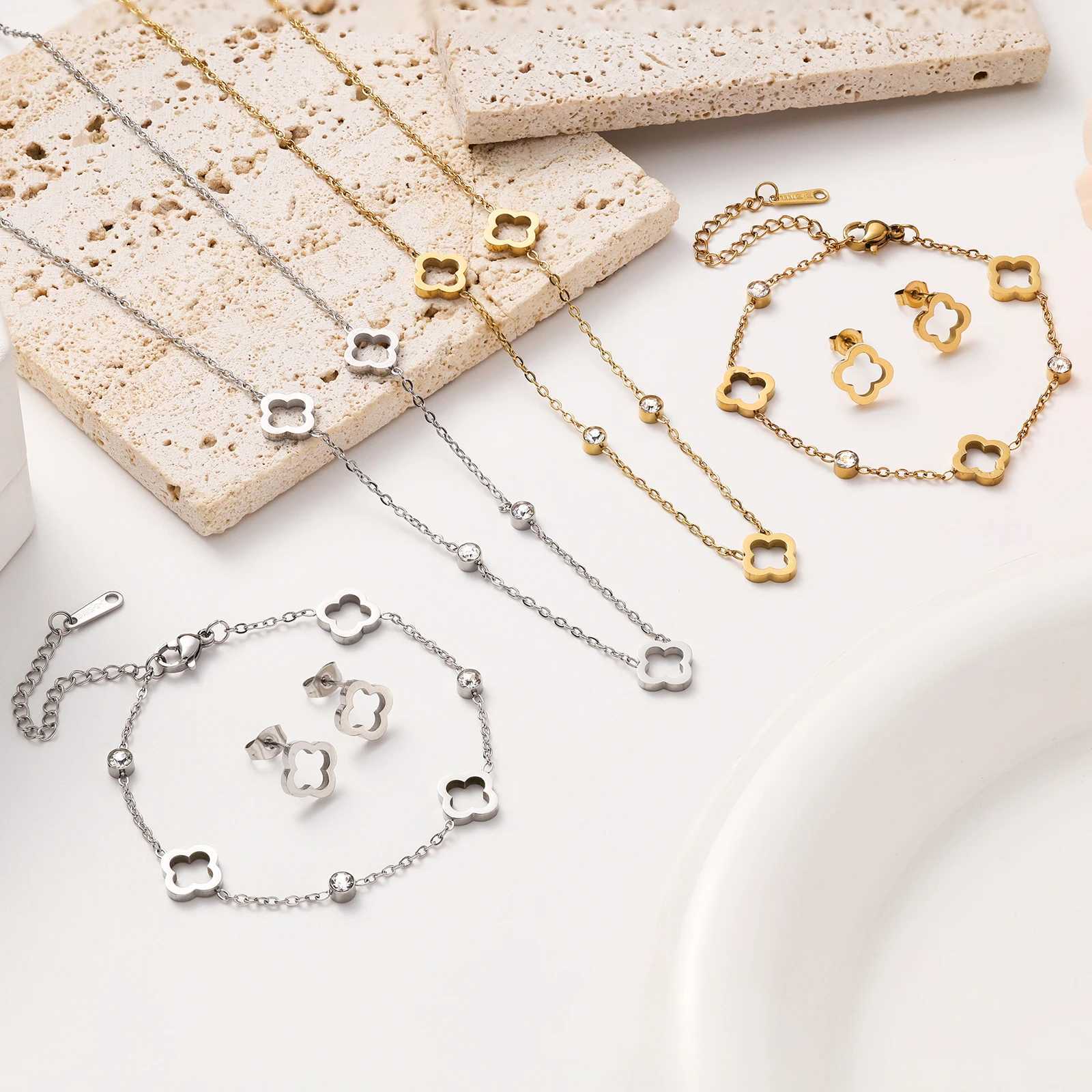 Chain 4 Pieces of Personalized Simple Stainless Steel Zircon Four-Leaf Flower Necklace Bracelet Earrings for Women Versatile Party Gift Set H250115