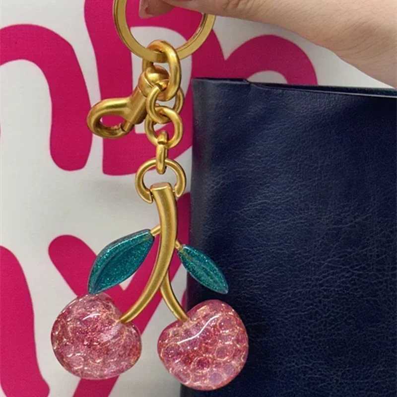 Keychains Lanyards Fashion Cherry Keychain Summer Fruits Cherries Pendant For Handbag Shoulder Bag Women Jewelry Accessories Gift H250115