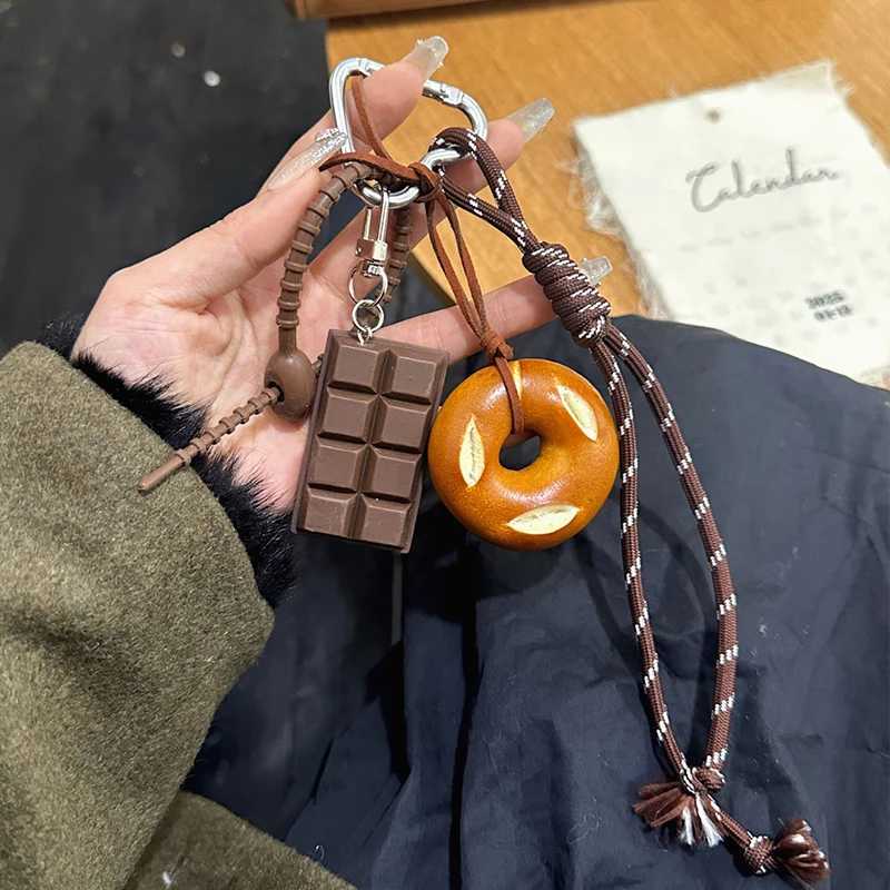 Keychains Lanyards Lovely Exquisite Braided Rope Alkali Bread Bag Hang Chocolate Spring Buckle Pendant Senior Sense H250115