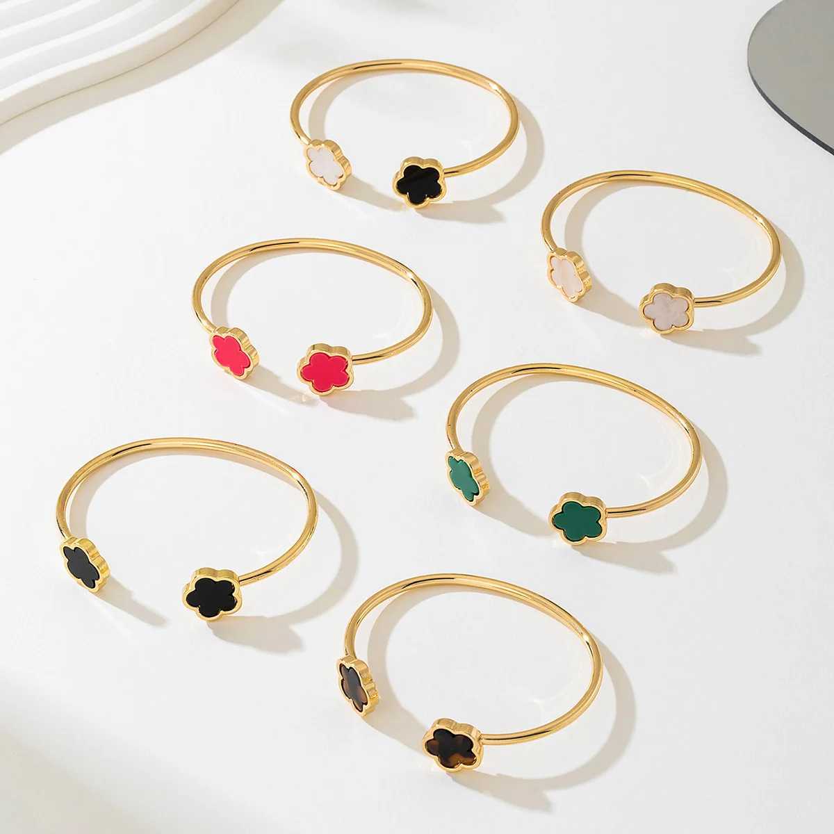Bracelet Earrings Necklace 6 Pcs/Set Fashion Temperament Simple Metal Colorful Stitching Chain Five Leaf Flower Pendant Open Mouth Bracelets Jewerly S