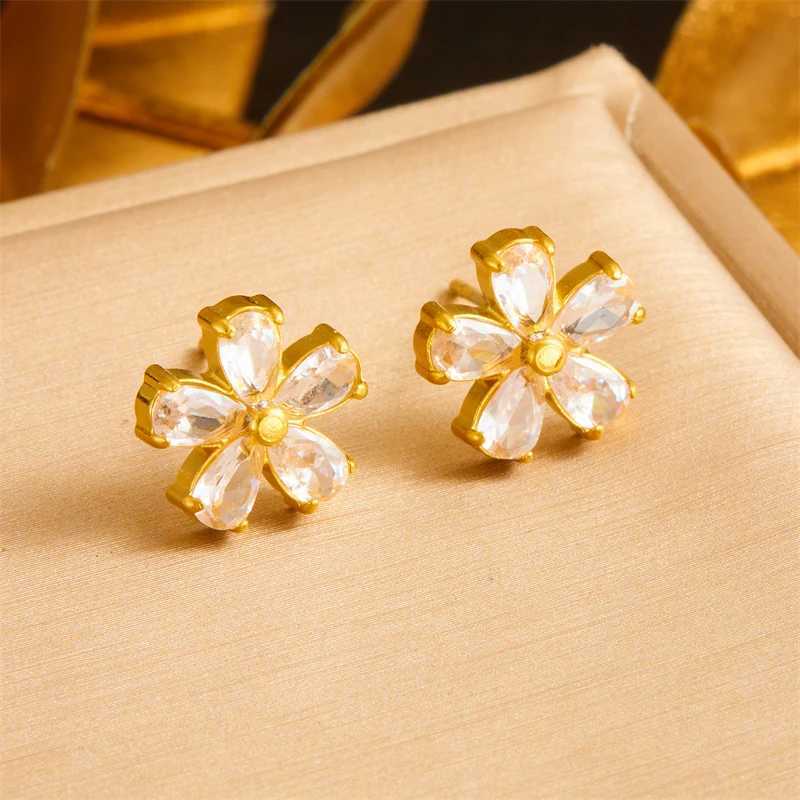 Bracelet Earrings Necklace DIEYURO 316L Stainless White Rhinestone Five Leaf Flowers Suit For Women Girl New Trend Non-fading Jewelry Set H250115