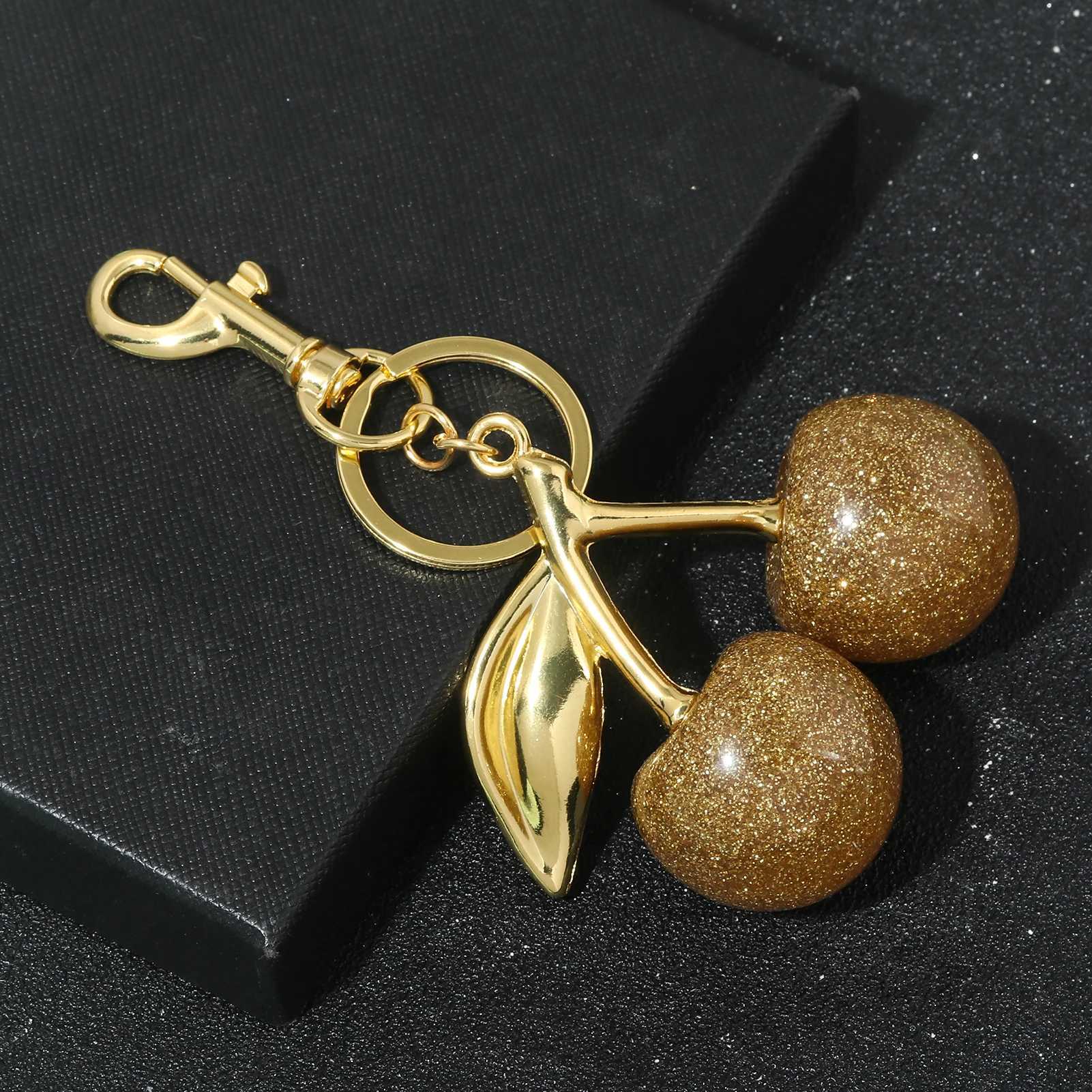 Keychains Lanyards Fashion Delicious Golden Cherry Keychain Summer Fruit Pendant Key Ring Women Men Jewelry Bag Accessories Gift H250115