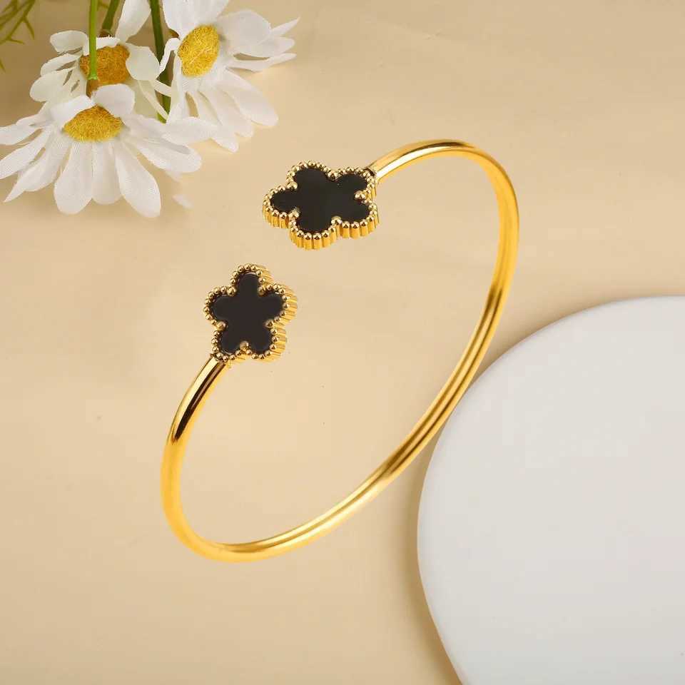 Bangle 316L Stainless steel five-leaf flower 18k gold-plated bracelet Personality charm plant Fashion Jewelry Women Girls Gift Clover H250115