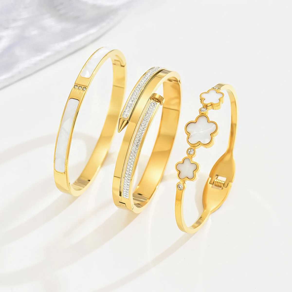 Bangle Europe and the United States hot selling stainless steel gold nail bracelet fashion womens bangles H250115