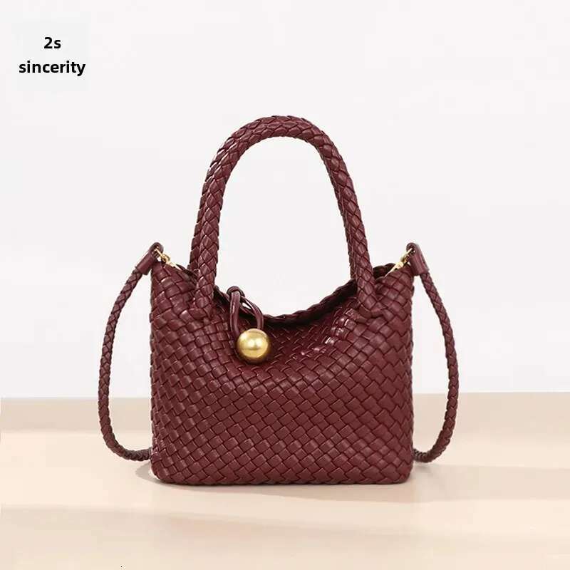 Summer aron Handheld Single Shoulder Women's New Style Handwoven High-End Feel Underarm Fashionable Crossbody Bag