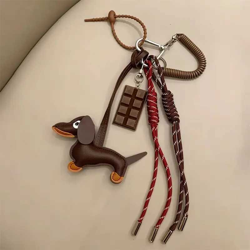 Keychains Lanyards New Vintage Braided Rope Bag Pendant High-grade Creative Keychain Maillard Color Cute Sausage Dog Accessories H250115