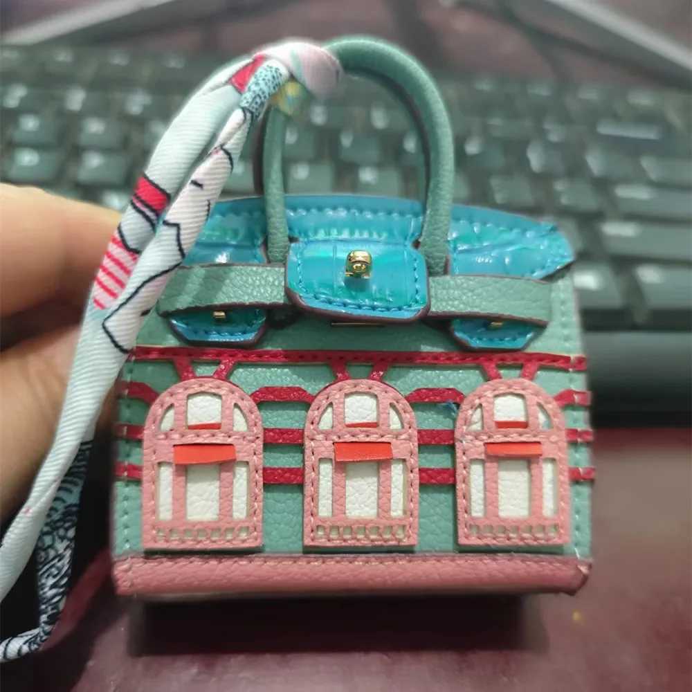 Keychains Lanyards House-shaped mini earphone bag keychain womens charm H250115