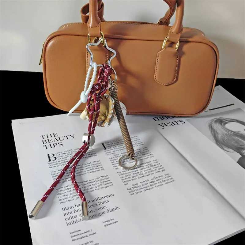 Keychains Lanyards Hot Ins Style Maximalism Trend Anime IP Bag Pendant Cute Doll Personalized Decoration Keychain Straps Phone Lanyard Charm H250115