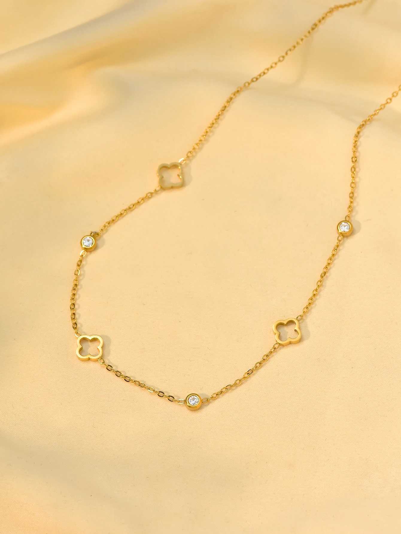 Pendant Necklaces 1Pcs Simple Stainless Steel Golden Necklace Women Clover Three Flowers Diamonds Suitable for female friends H250217