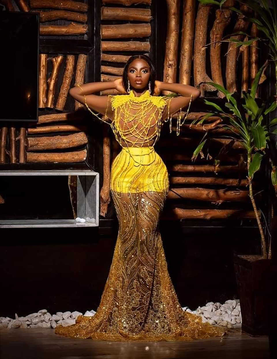 Sparkly Mermaid Prom Dresses Sequins Illusion Bodice Beaded Appliques Custom Made Pleats Evening Gown Special Occasion Dress