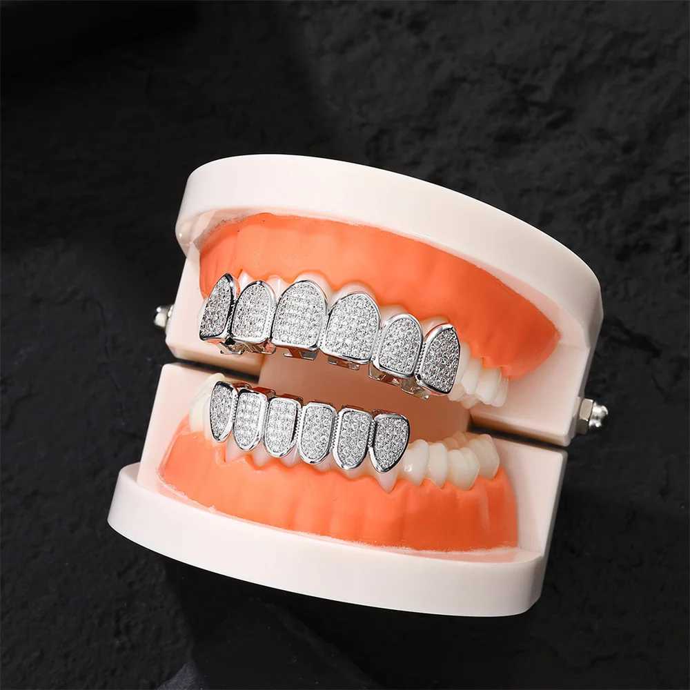 Hip Hop Full Iced Out Teeth Grillz Caps Bling Cubic Zircon Top Bottom Charm Grills Set For Men Women Jewelry GiftXJ250114