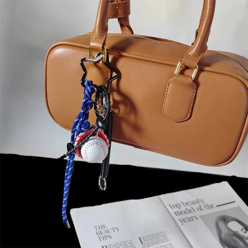 Keychains Lanyards Hot Ins Style Maximalism Trend Anime IP Bag Pendant Cute Doll Personalized Decoration Keychain Straps Phone Lanyard Charm H250115