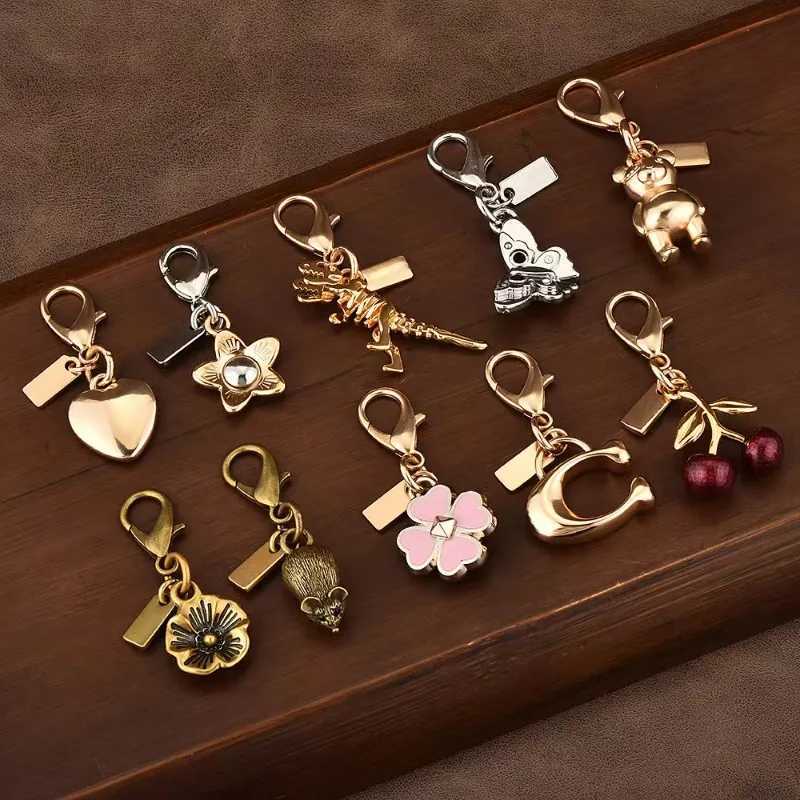 Keychains Lanyards Exquisite High-end Bear Cherry Butterfly for Women Y2k Bag Pendant Car Key Chains Jewelry Gift Decoration Accessories H250115