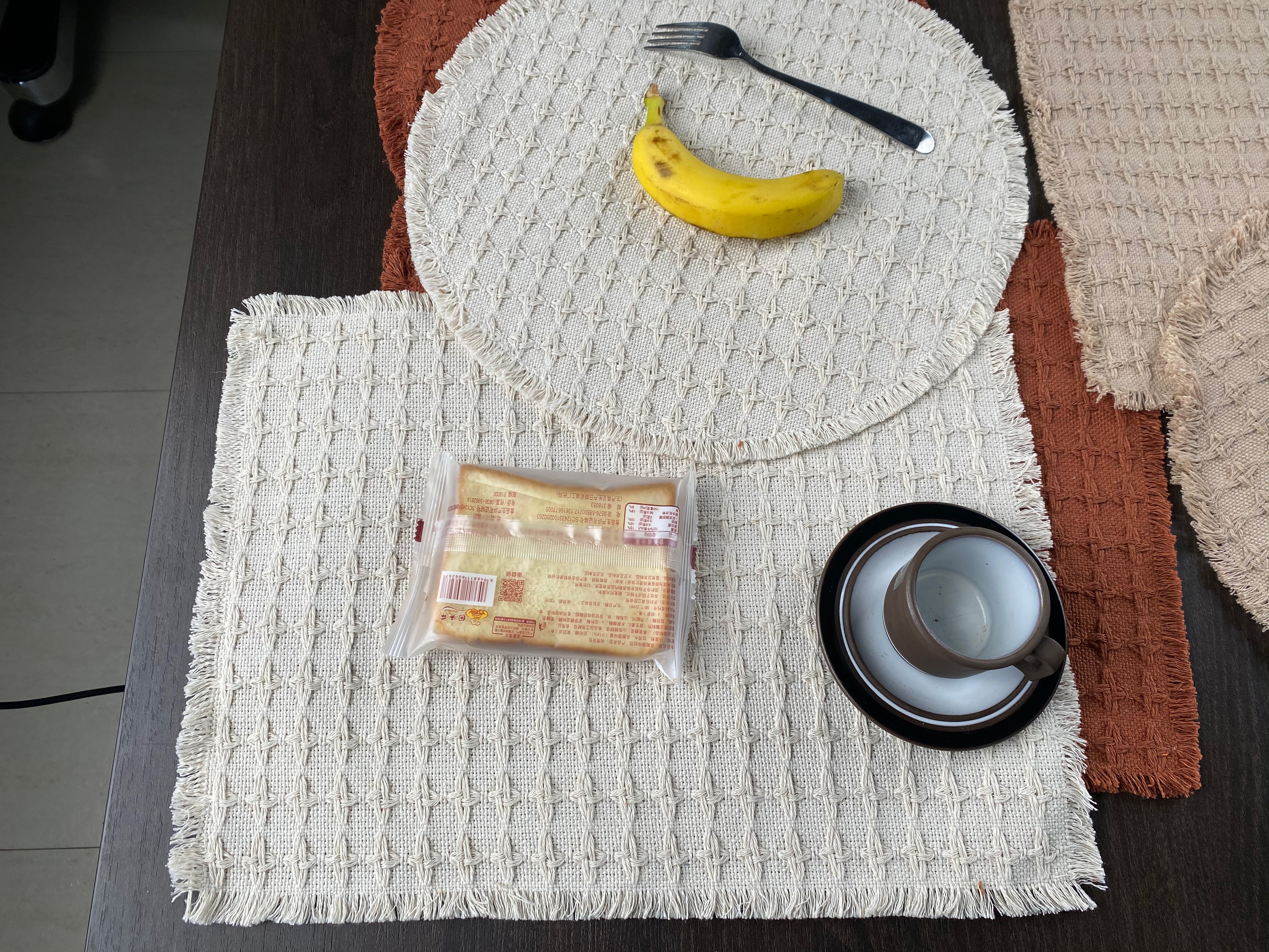 Eco-Friendly Handcrafted Thick Cotton Table Mat - Durable Kitchen Rug