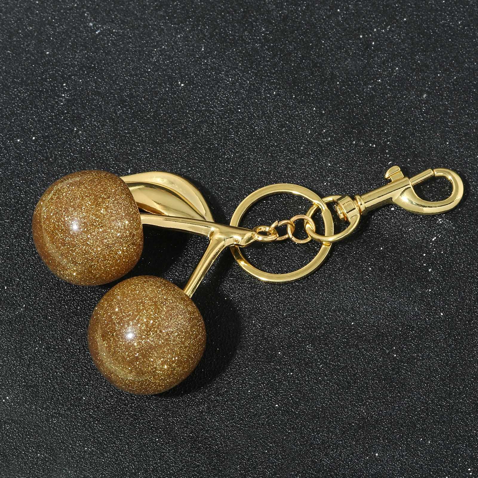 Keychains Lanyards Fashion Delicious Golden Cherry Keychain Summer Fruit Pendant Key Ring Women Men Jewelry Bag Accessories Gift H250115