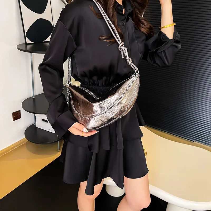 Small Silver Crossbody Bags for Women Y2k Korean Fashion Designer Female Bucket Bag Lady Shoulder Bag Handbags and Purses Z250115