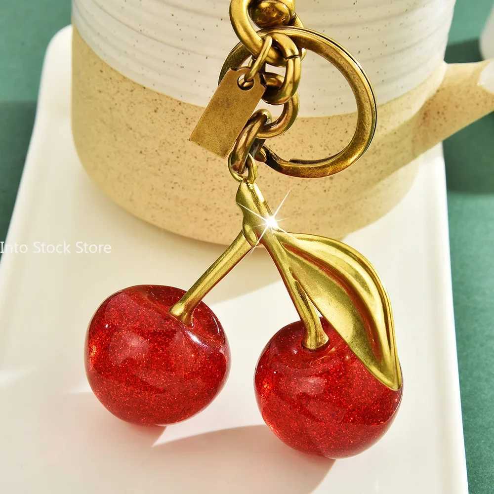 Keychains Lanyards Fashion Delicious Red Cherry Keychain Summer Fruits Cherries Pendant Keyring For Women Men Jewelry Bag Key Accessories Gift H250115