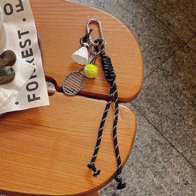 Keychains Lanyards Handmade Woven Braided Keychain Bag Pendant Phone Ornament Hanging Decoration Cool Cute Tassel Sweet Key Buckle H250115