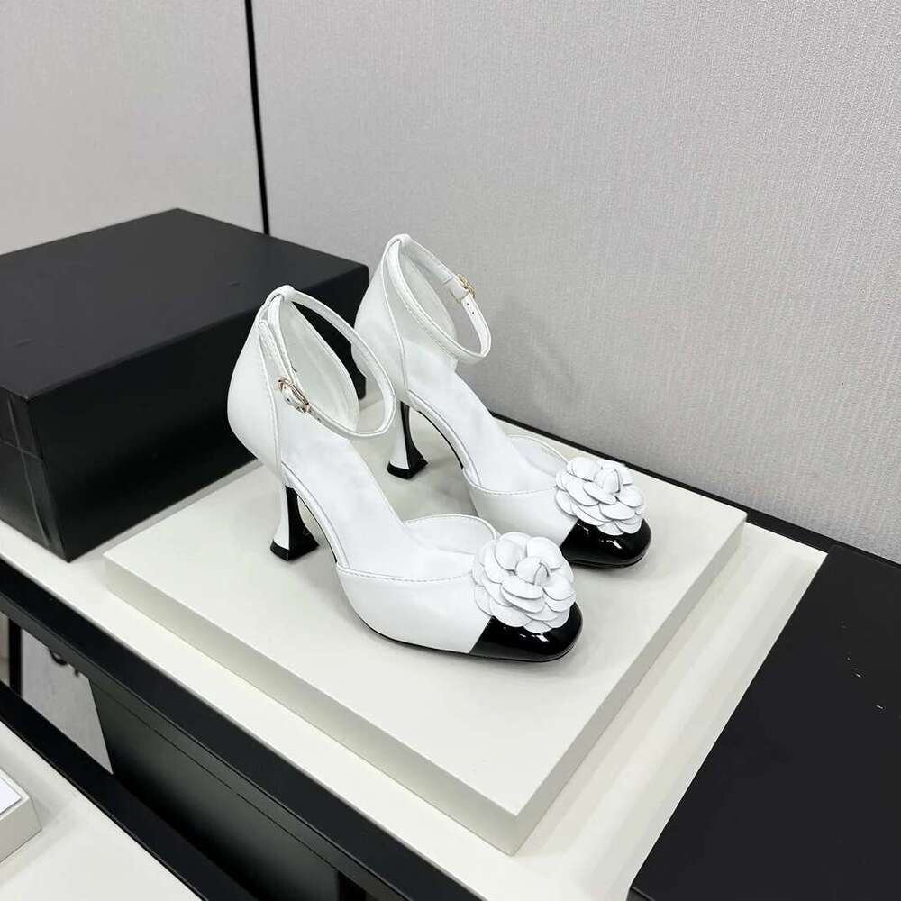 Sexy Sandals Ankle Strap Fashion wer Decoration Brand Designer Shoes 2024 New Women's Heels Pumps Sandalias