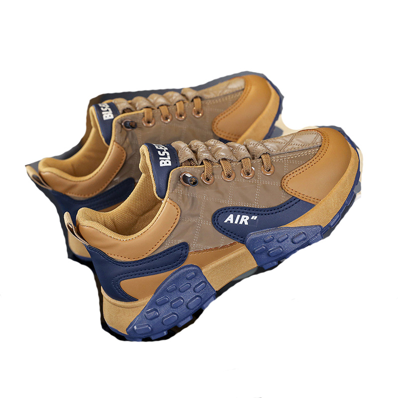 Boys shoes 2025 autumn and winter new children's sports shoes soft soles large children boys board shoes warm daddy shoes