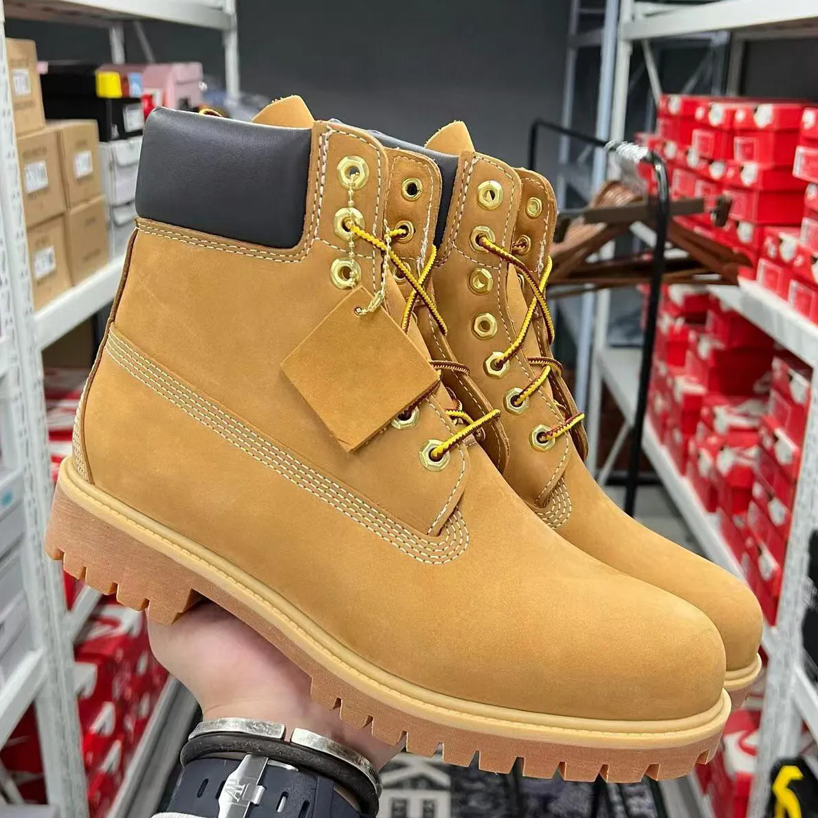 TOP boot Designer luxury Boots Shoes Men Boots Waterproof Ankle Classic Martin Shoe Cowboy Yellow Red Blue Black Pink Hiking Motorcycle Boots size 36-46