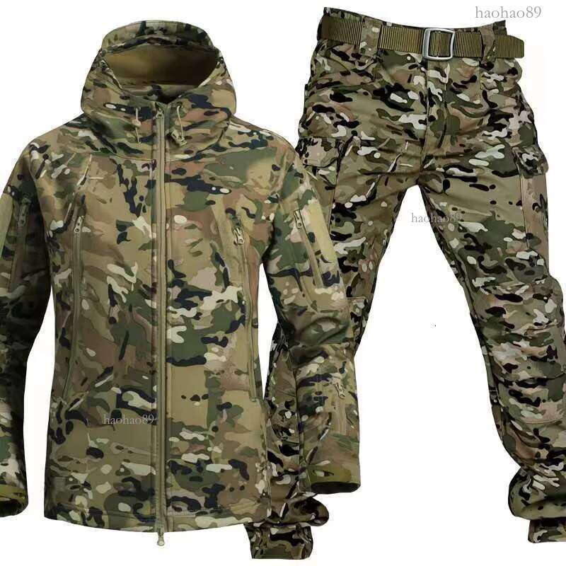 Winter Waterproof Tactical Jackets 2 Pieces Set Men Outdoor Soft Shell Hiking Hunting Jacket Suit Fleece Cargo Pant Tracksuits