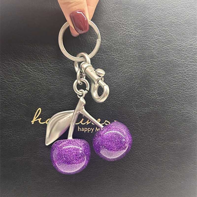 Keychains Lanyards Purple Cherry Charm Pendant Decoration For Handbag Shoulder Bag Womens High-Grade Keychain Bags Attachment Gift H250115