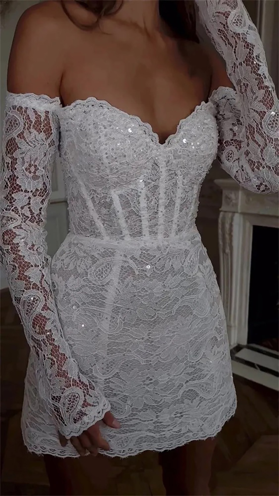 Elegant Glitter Lace Bridal Gown with Sweetheart Cut & Long Sleeves Short Version for Contemporary Weddings