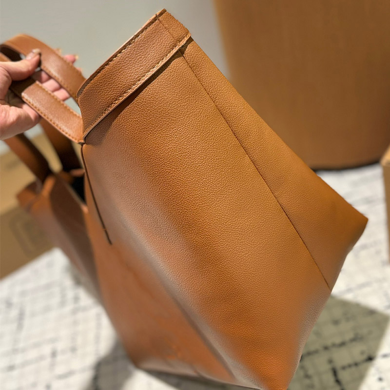 Designer Handbag High quality Luxury Bag Women s New Cinnamon Suede Shoulder Bag Fashionable Armpit Bag Outdoor Leisure Storage Bag