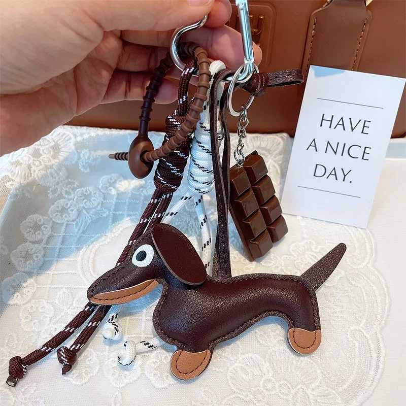 Keychains Lanyards Braided Rope Bag Pendant High-grade Keychain Ruths Same Style Dachshund Suitable For Accessories H250115