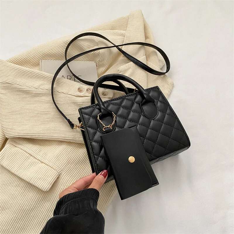 PU Solid Dia Grid Handbag With Wide Strap And Single Shoulder Crossbody Bag