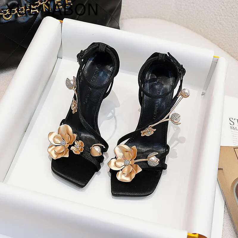 Golden wers High Heels Women Silk Designer Sandal Metallic wer Pointed Toe Fine Heel Party Dress Shoes Pumps