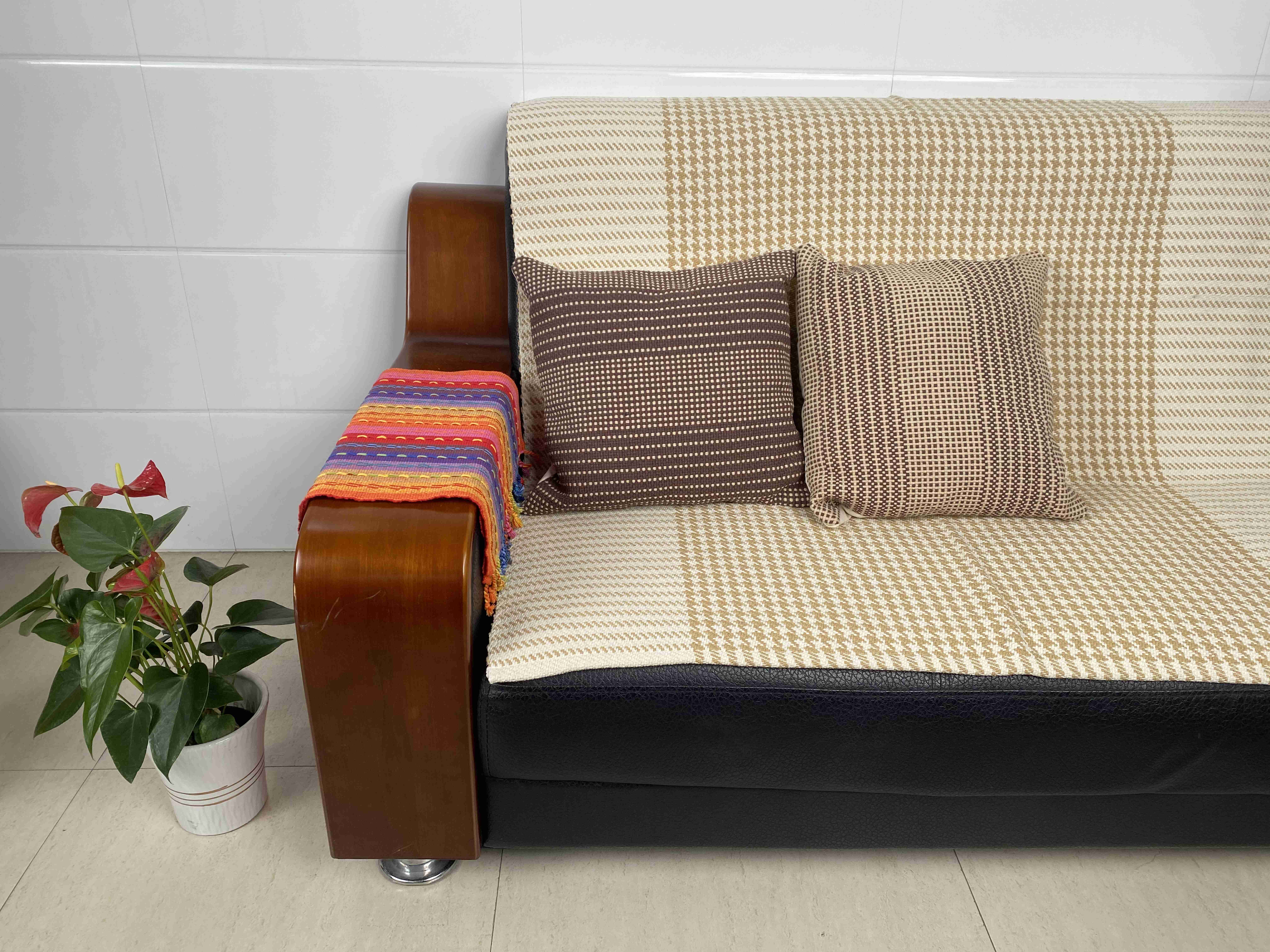 Hand-Woven Colorful Sofa Pillow Case with High Durability & Good Airflow