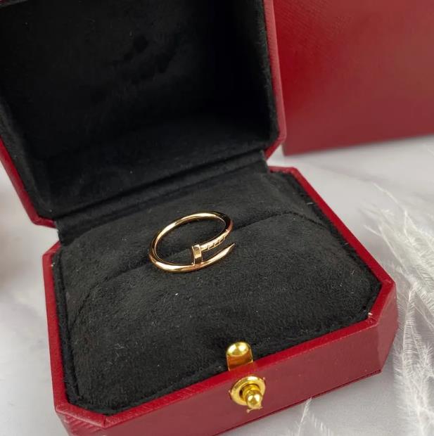 2025 Designer For Women Ring Gold Sliver Dias Fashion Trendy Couple Rings Nice Holiday Love Gifts Good N2103