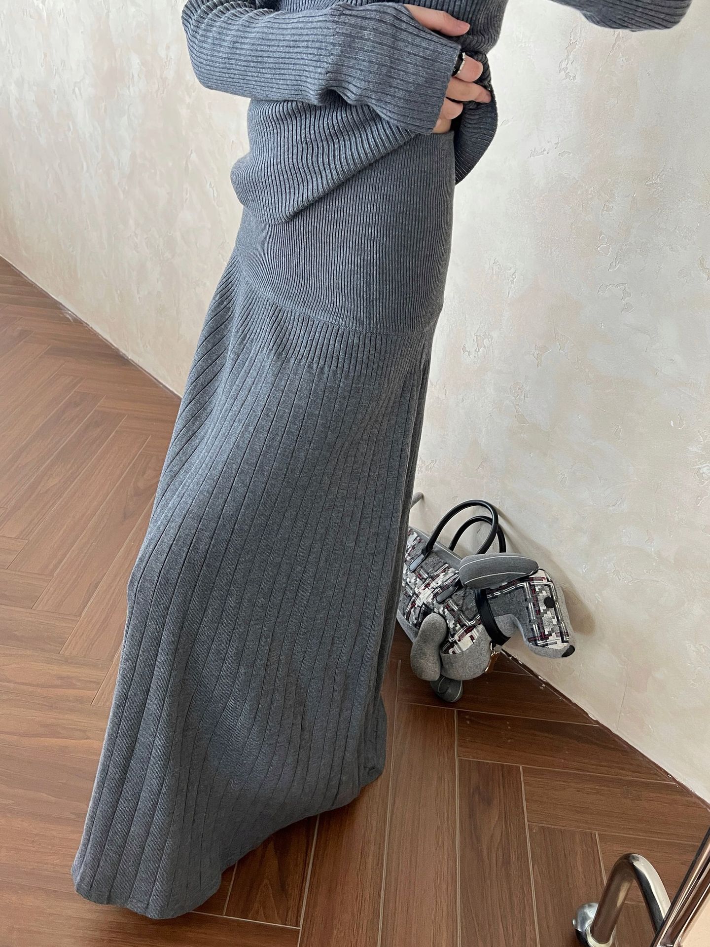 LW7160 High-grade grey wool knitted skirt for women autumn and winter hip-covering large skirt thick long skirt