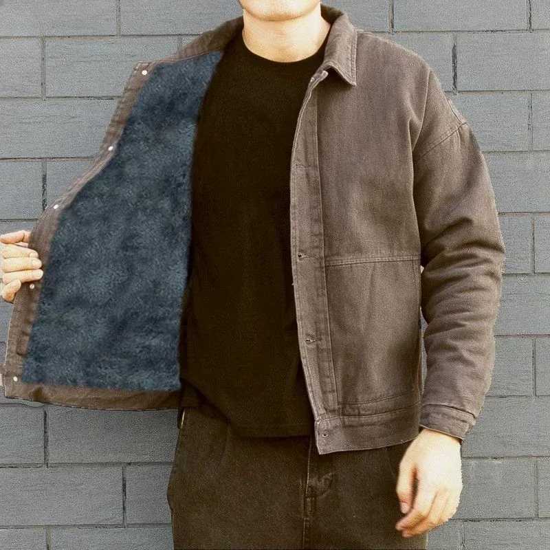 Jeans Coat for Men Padded with Sheep Cargo Denim Jackets Man Padding Wool Brown Warm Trendy Winter Oversize New in 2024 Big Size W250116