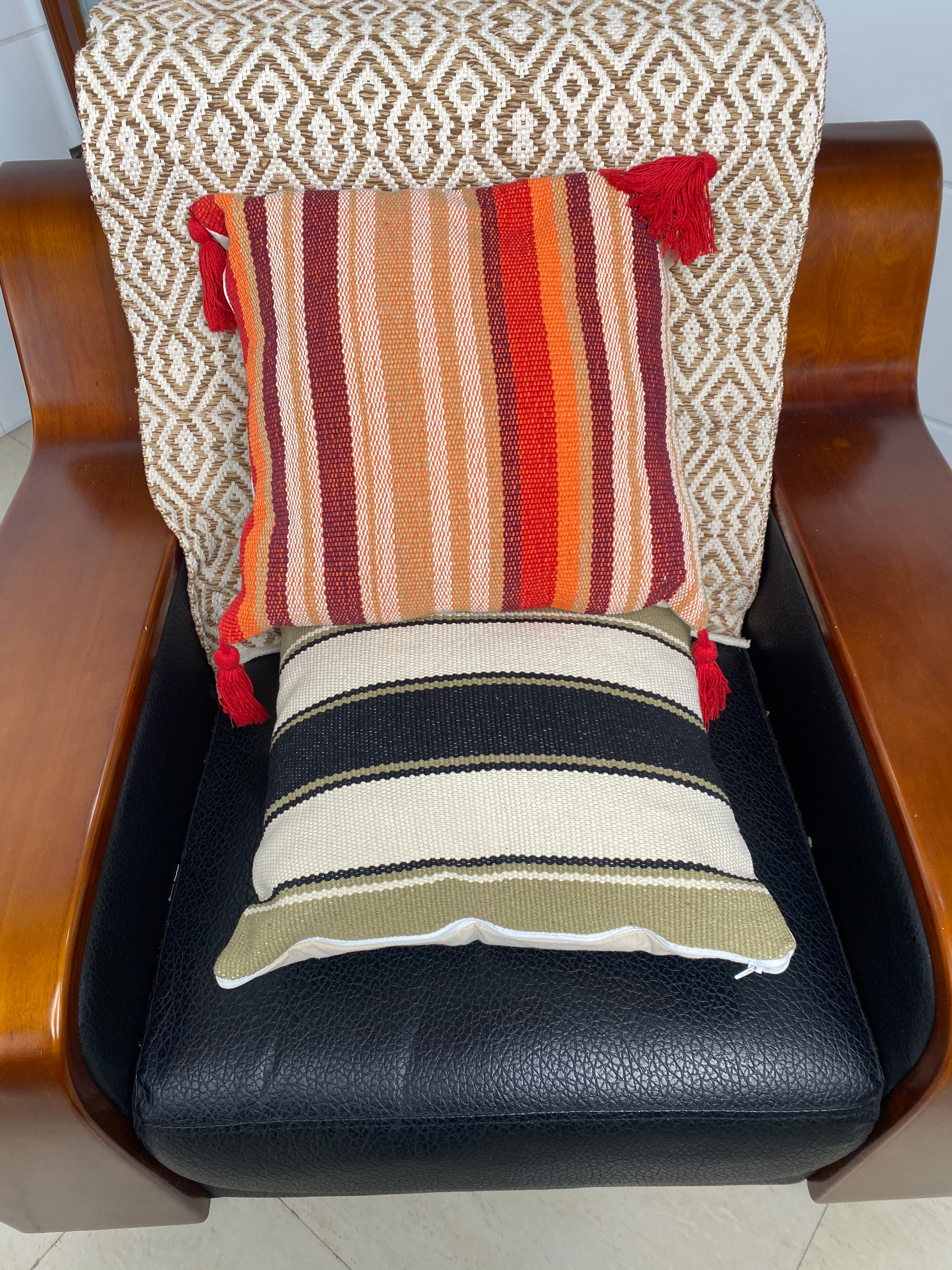 Sofa Cozy Upgrade: Brightly Colored, Long-Lasting Hand Weaving Cushion Slipcover