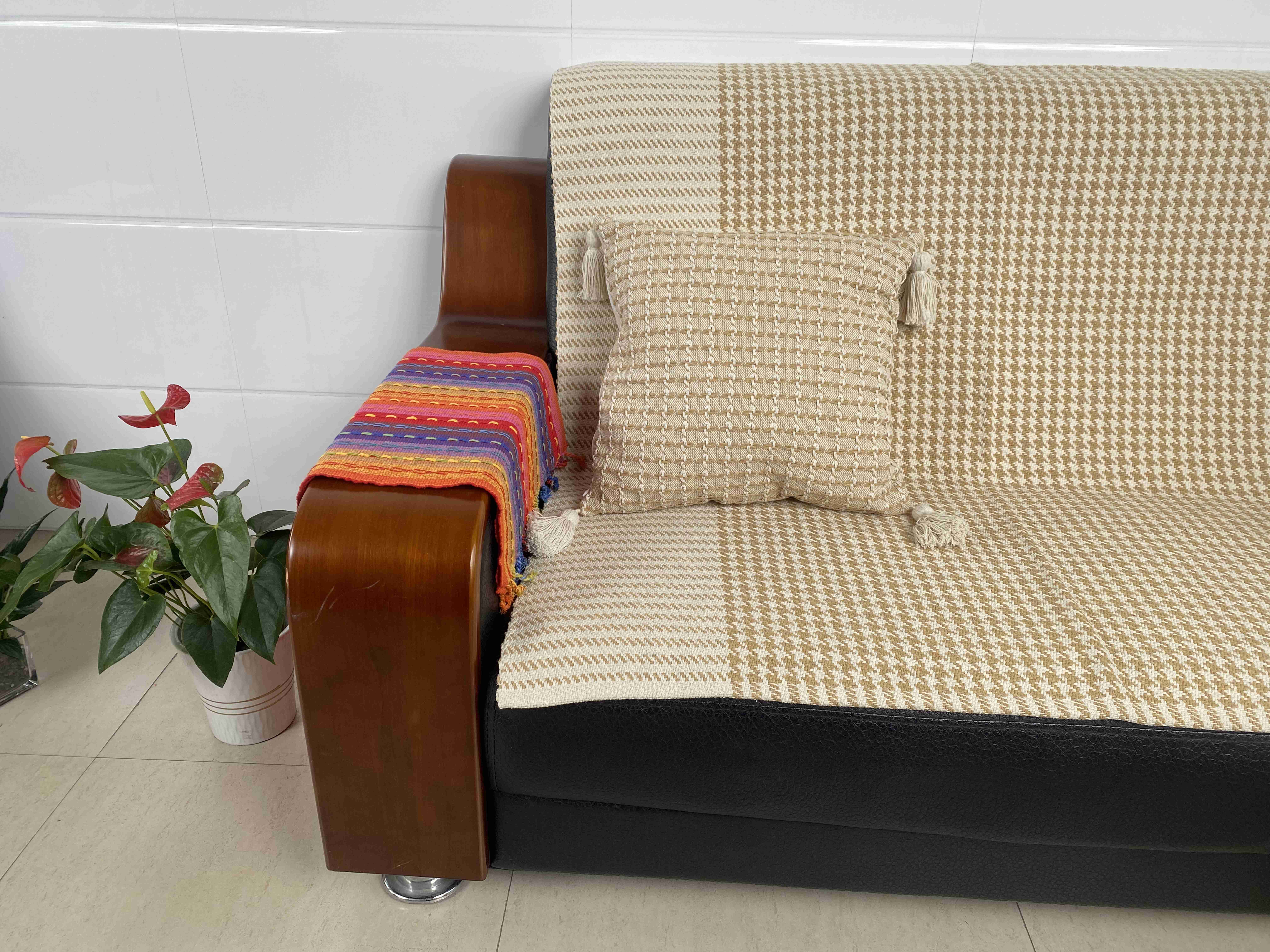 Living Room Essentials Breathable Fabric Cushions with Handwoven Design