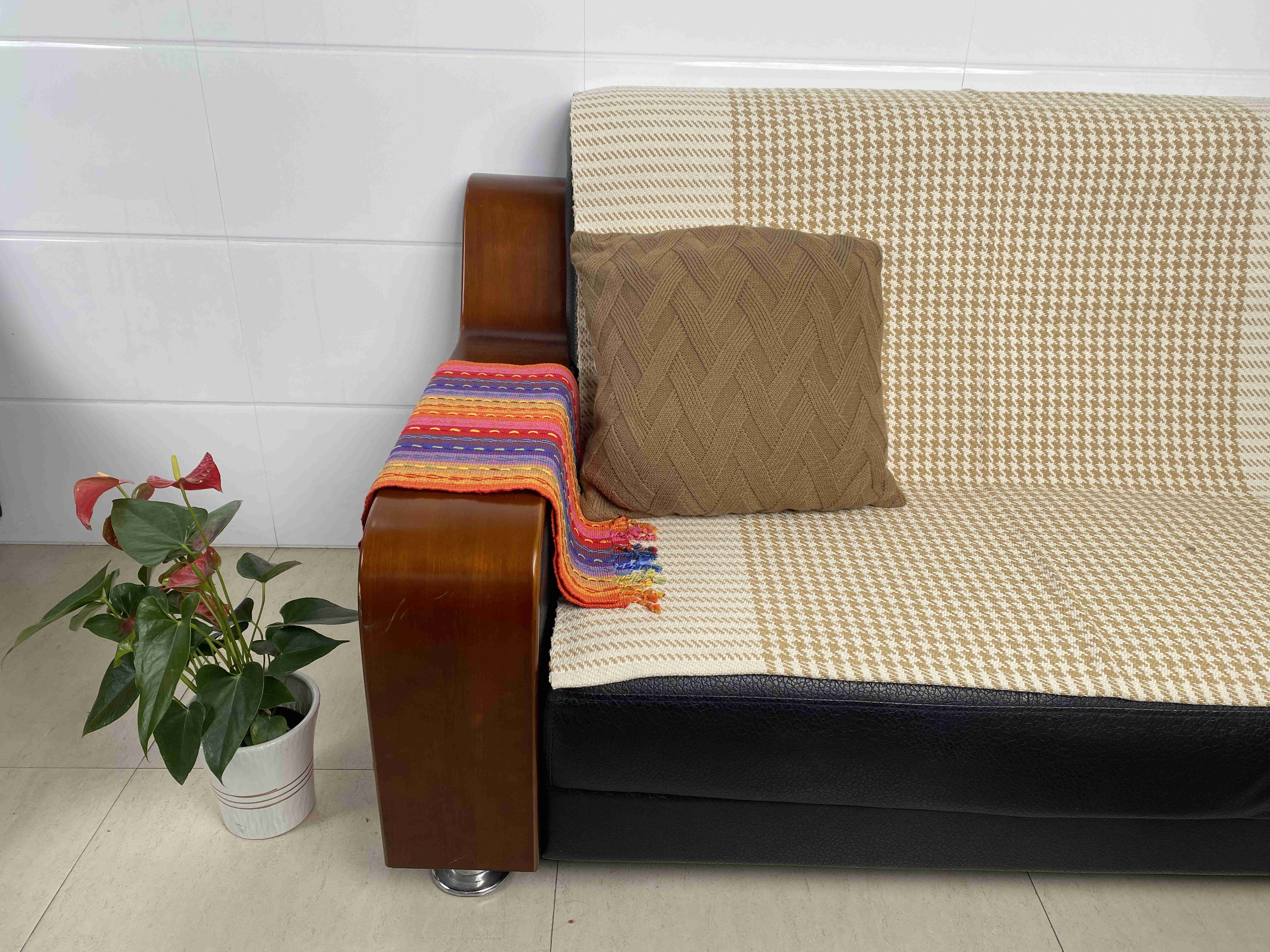Long-Lasting Living Room Cushions for Stylish Accent Durable Fabric with Texture