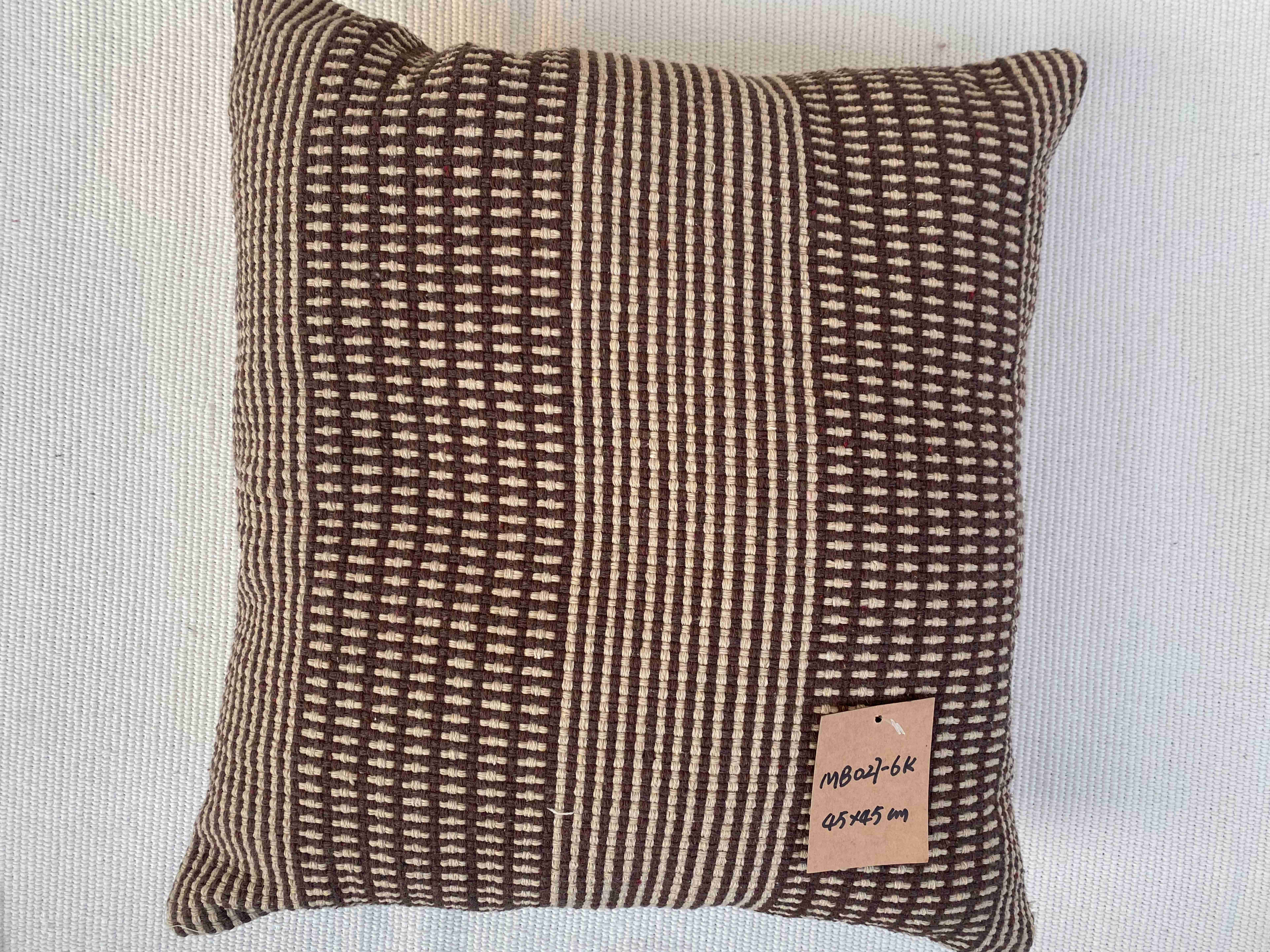 Breathable Hand-Woven Fabric Cushion Covers - Durable & Colorful Designs for Sofas