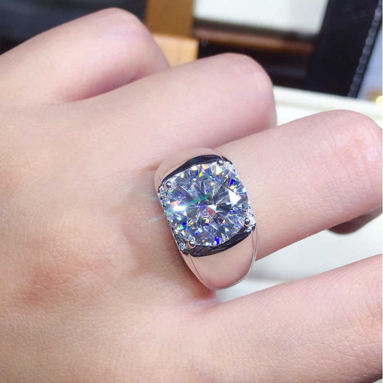 Classic Design Mens Engagement Ring 3-5 Carats Moissanite Diamond 18K White Gold Luxury Moissanite Men Ring