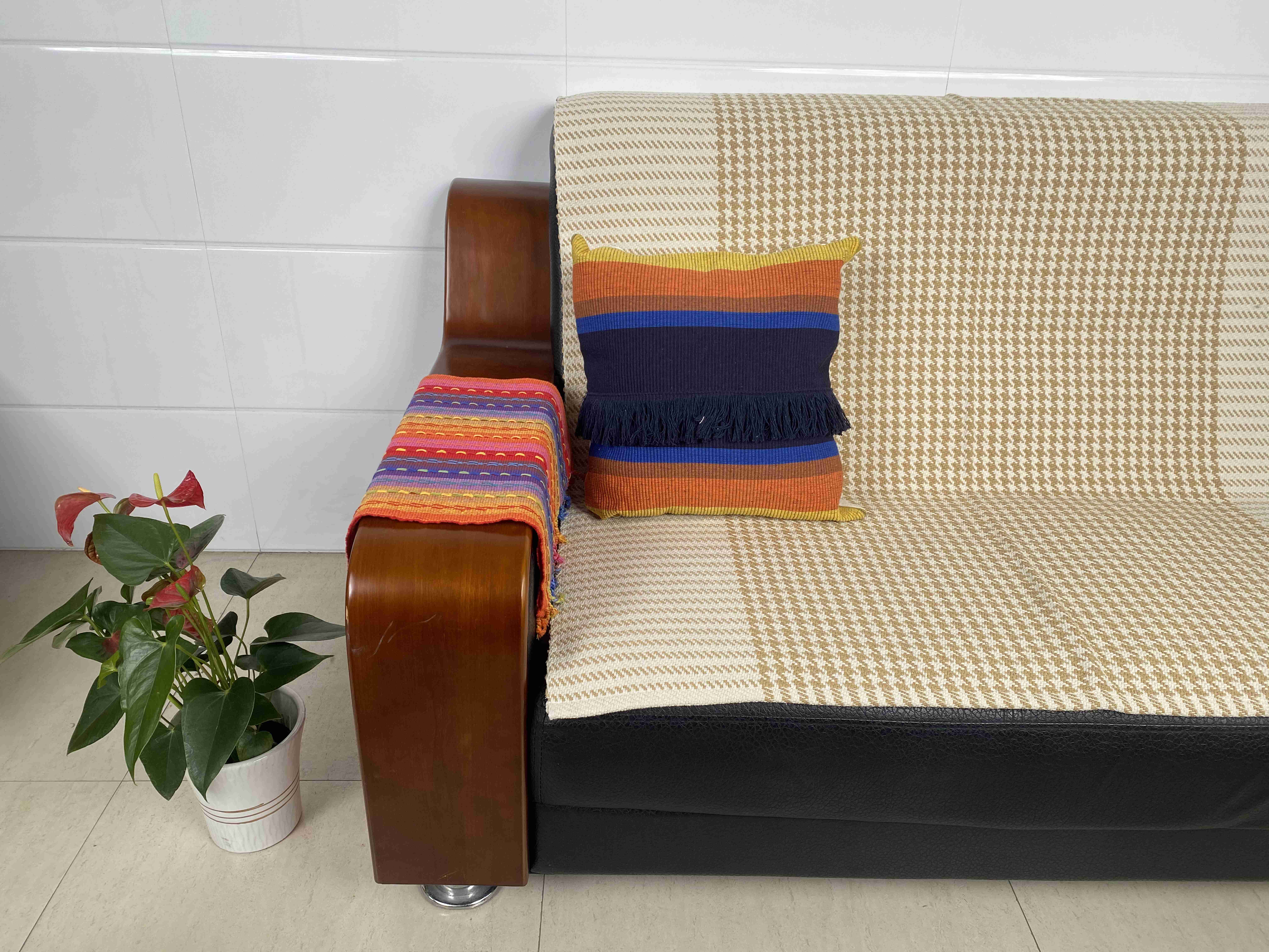 Chic & Comfortable Living Room Pillows with Sustainable Fabrics